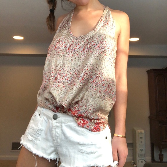 Floral print top - Picture 1 of 7